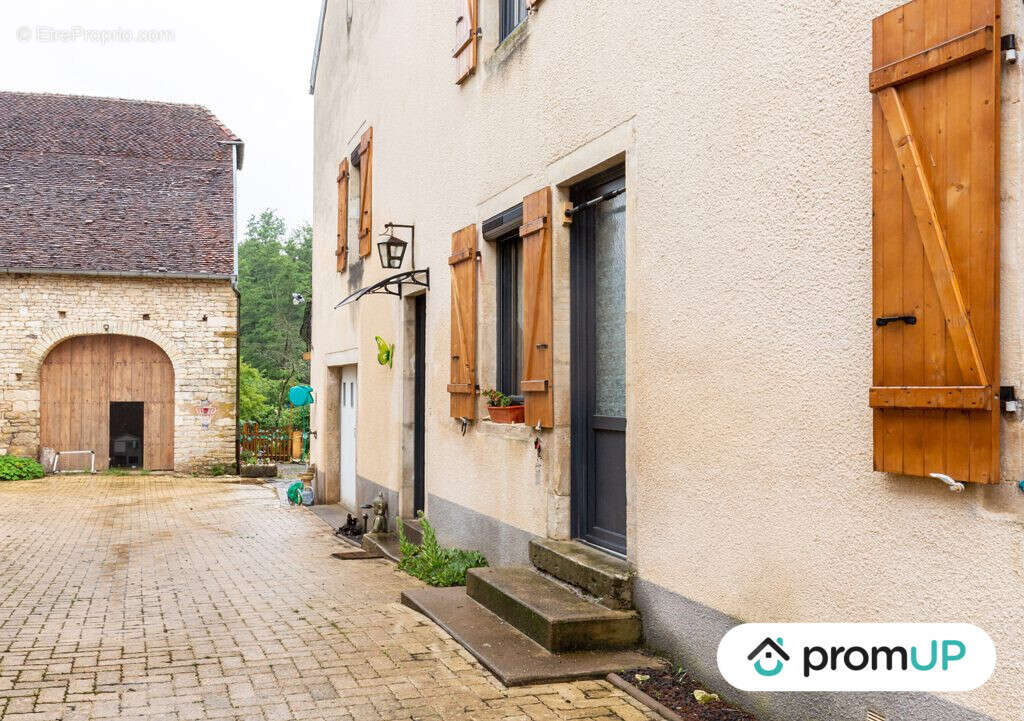 Maison à SOING-CUBRY-CHARENTENAY