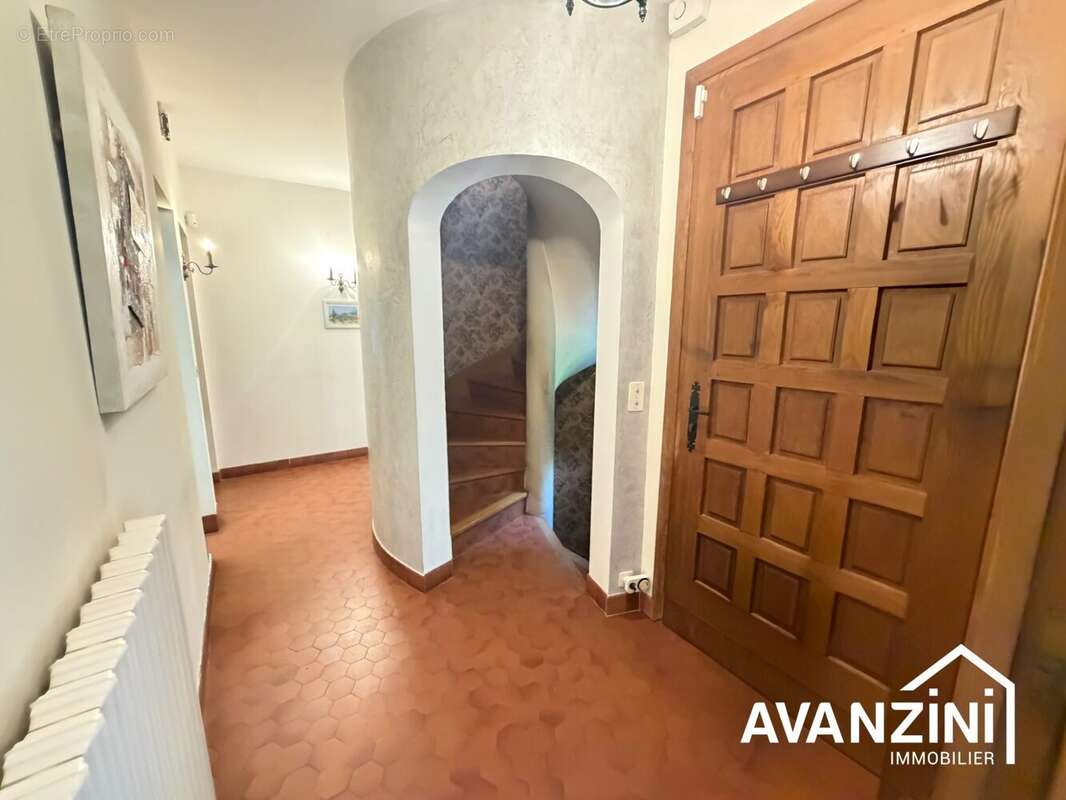 Maison 187 m² à Tigeaux  - photo 7