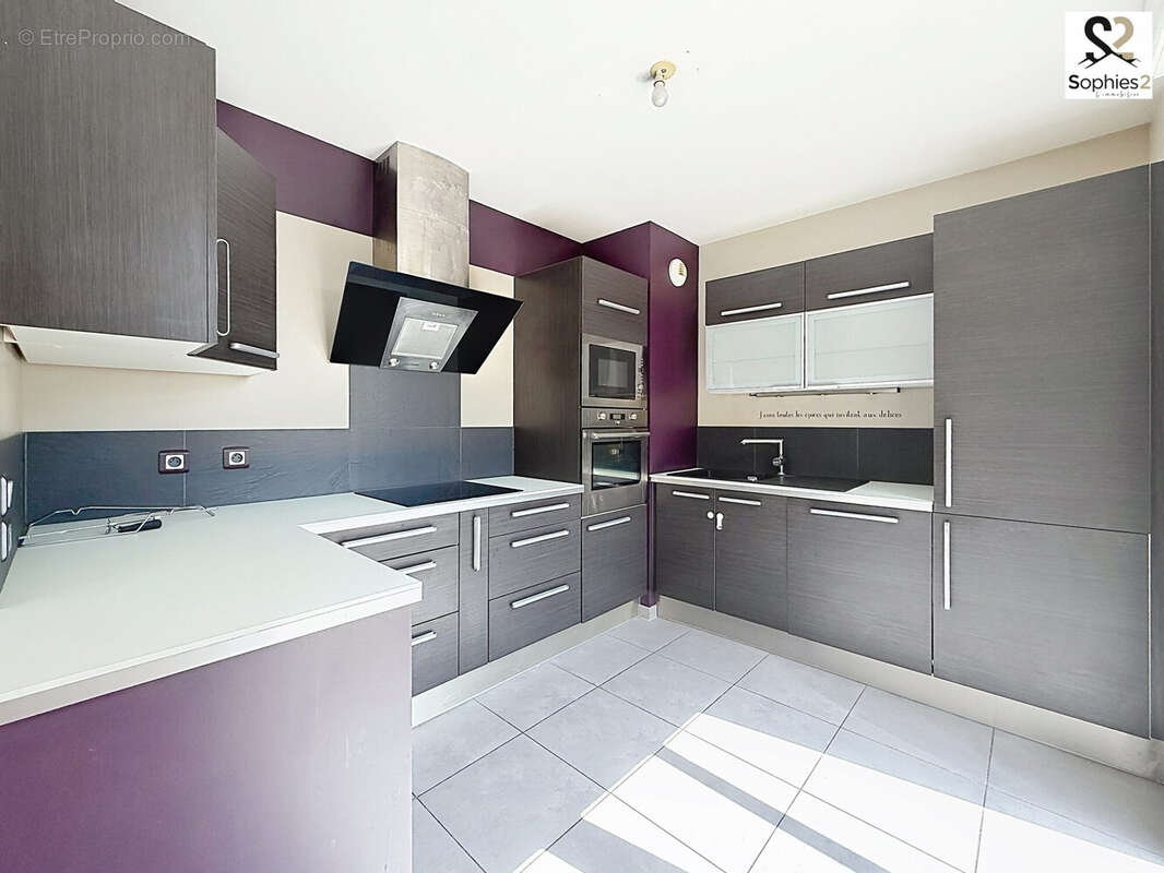 Maison 91 m² à Claix  - photo 2