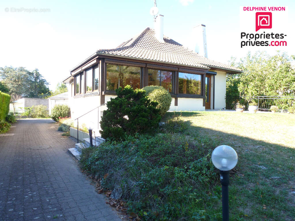 Exclusivité - Maison de 150 m² + sous-sol total et garage extérieur de 70 m² proche des commodités à Châteauneuf sur Loire - photo 8
