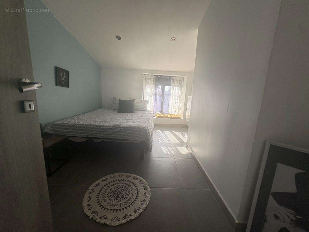 Appartement à MONTREVAULT