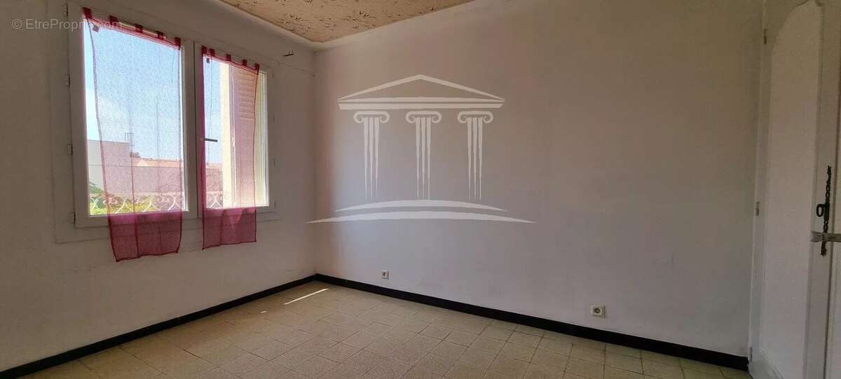 Appartement à SORGUES