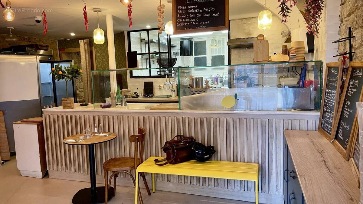 Commerce à PARIS-11E