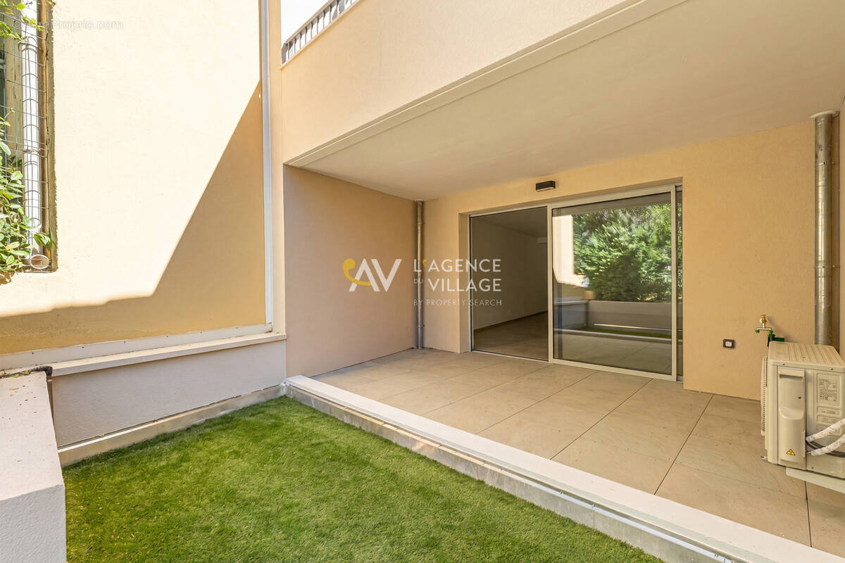 Appartement à LA GARDE-FREINET