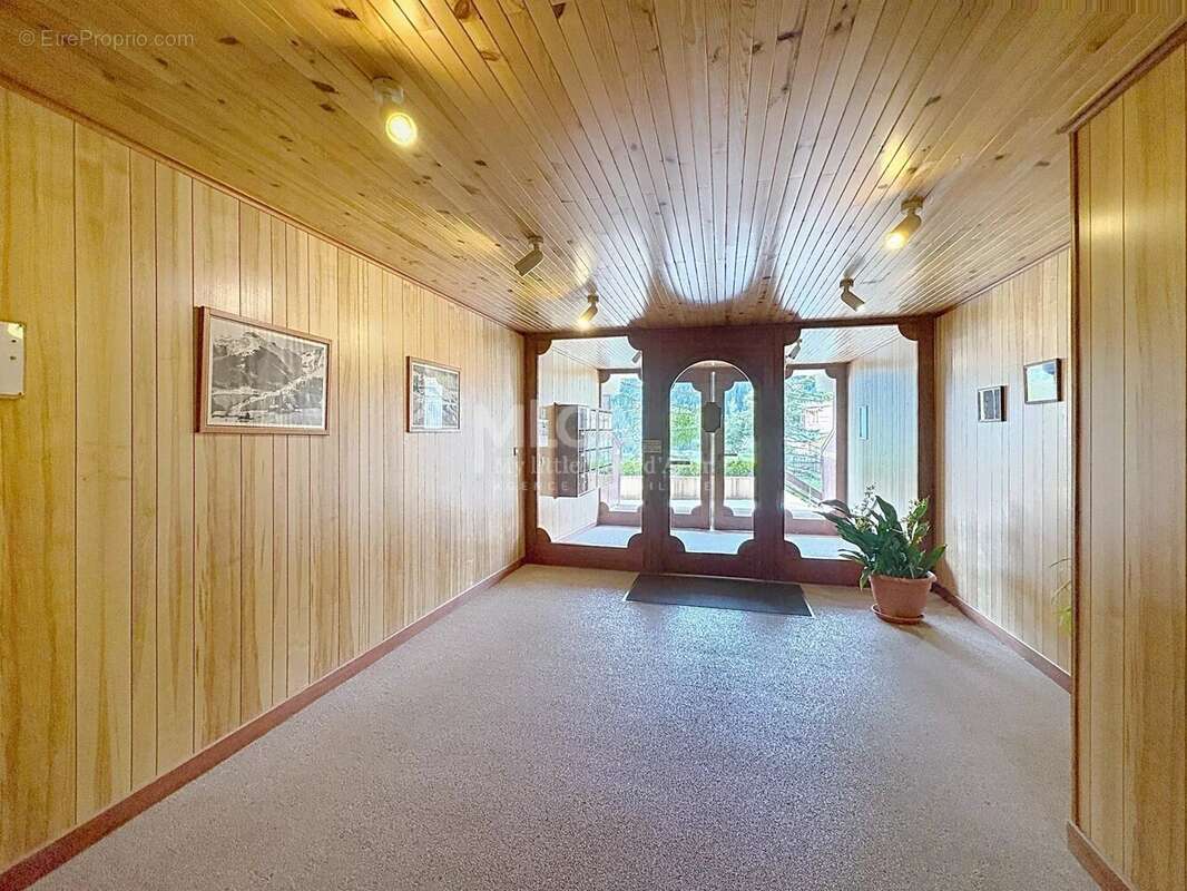 Appartement à SAINT-ETIENNE-DE-TINEE