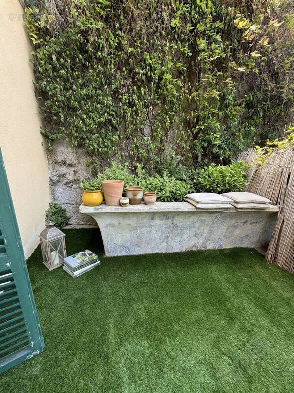 NICE   SAINT-SYLVESTRE / CYRNOS Charmant 3 pièces meublé avec jardin privatif et cave - photo 9