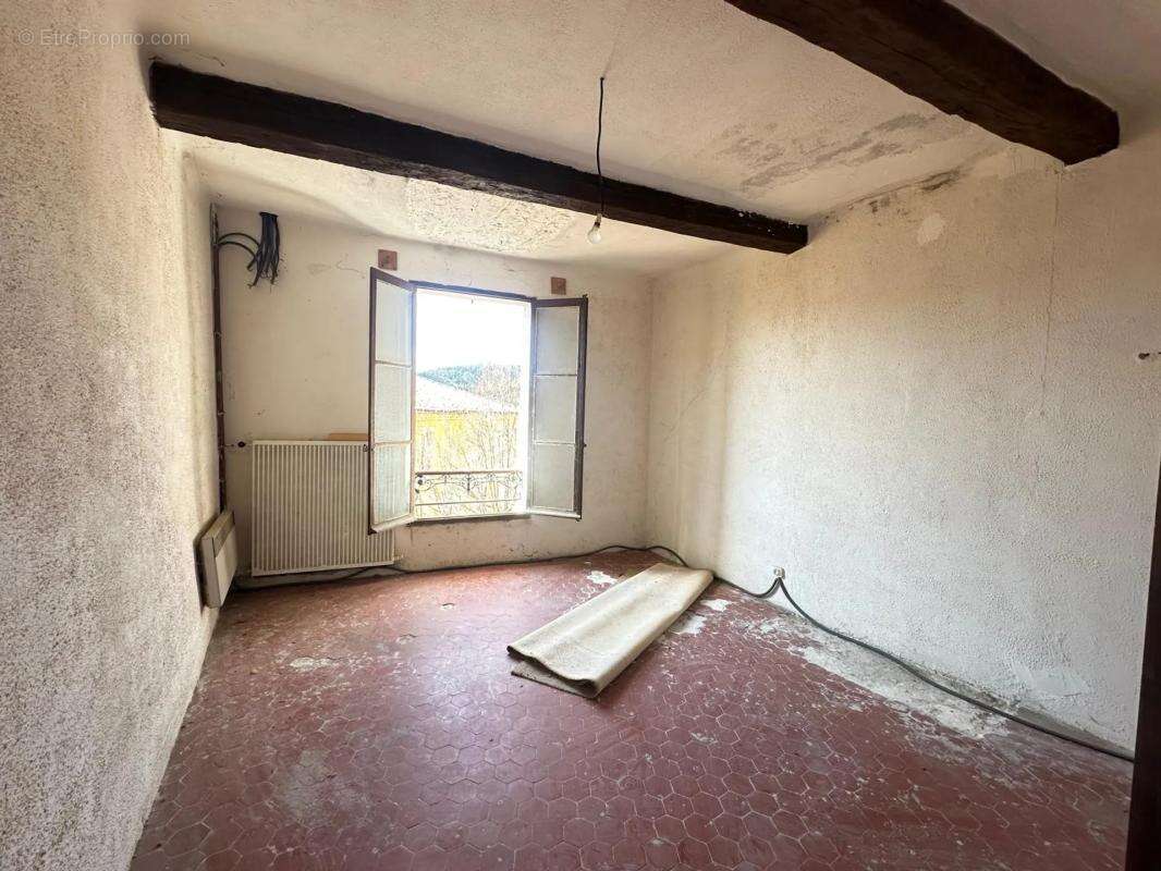 Appartement à MOUSTIERS-SAINTE-MARIE