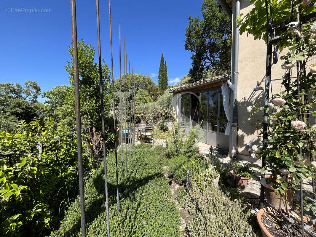 Maison à VAISON-LA-ROMAINE