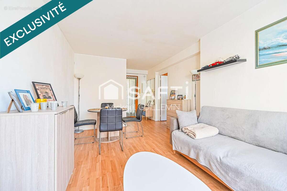 Photo 2 - Appartement à LES PAVILLONS-SOUS-BOIS