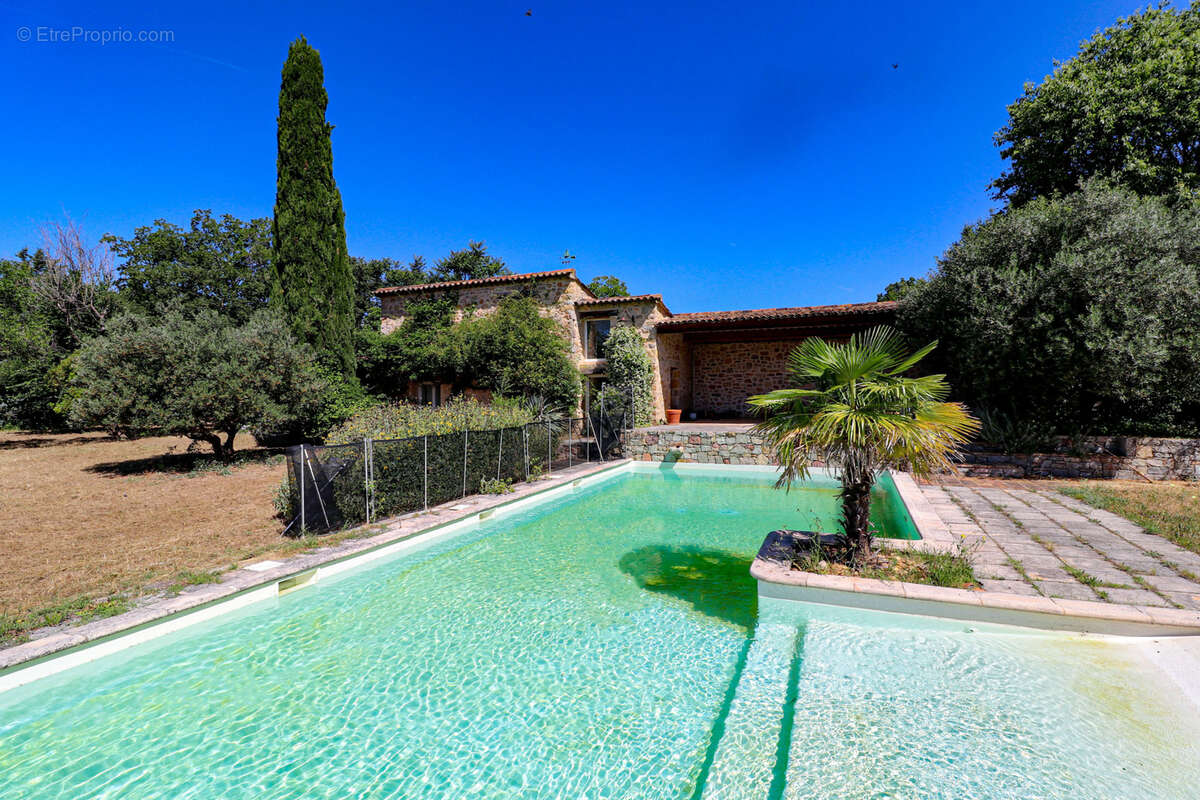 Maison à DRAGUIGNAN