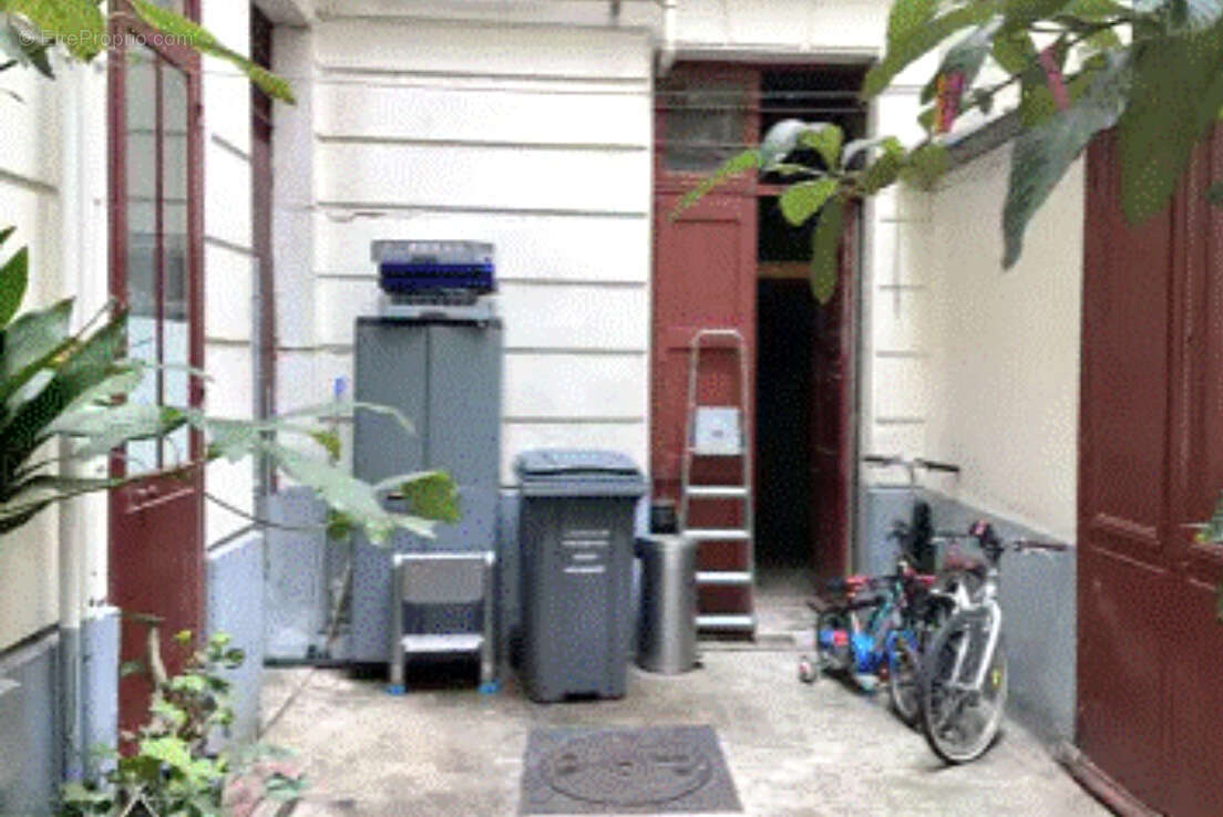 Commerce à PARIS-5E