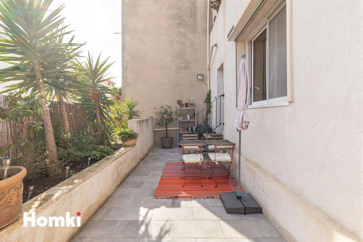 Appartement à MARSEILLE-7E
