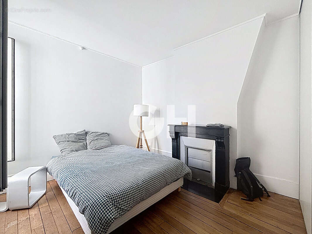 Appartement à PARIS-20E