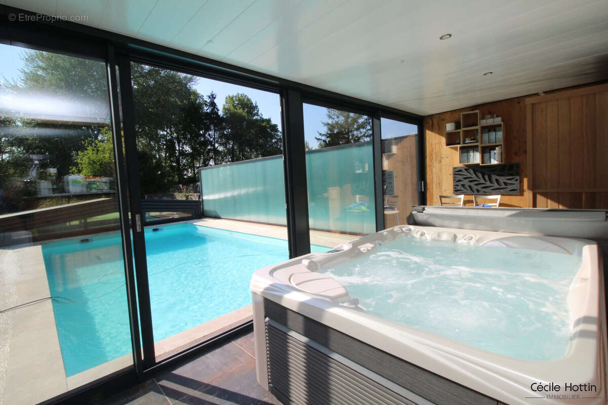 Maison à RAIMBEAUCOURT