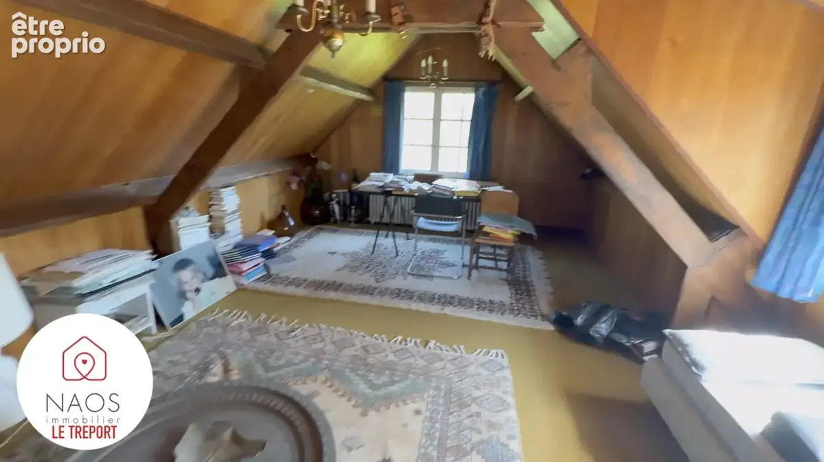 Pavillon individuel sur terrain de 2442 m² - photo 4