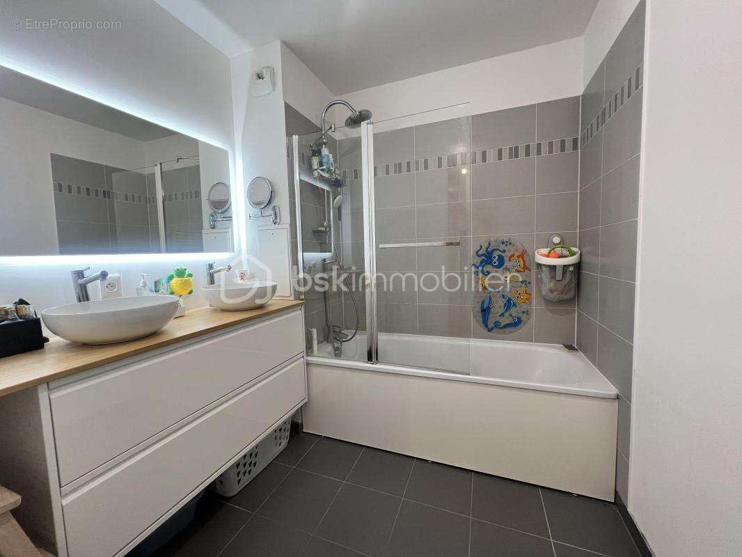 Appartement à CHOISY-LE-ROI