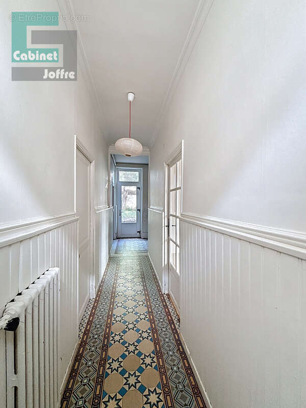 Maison à FONTAINEBLEAU