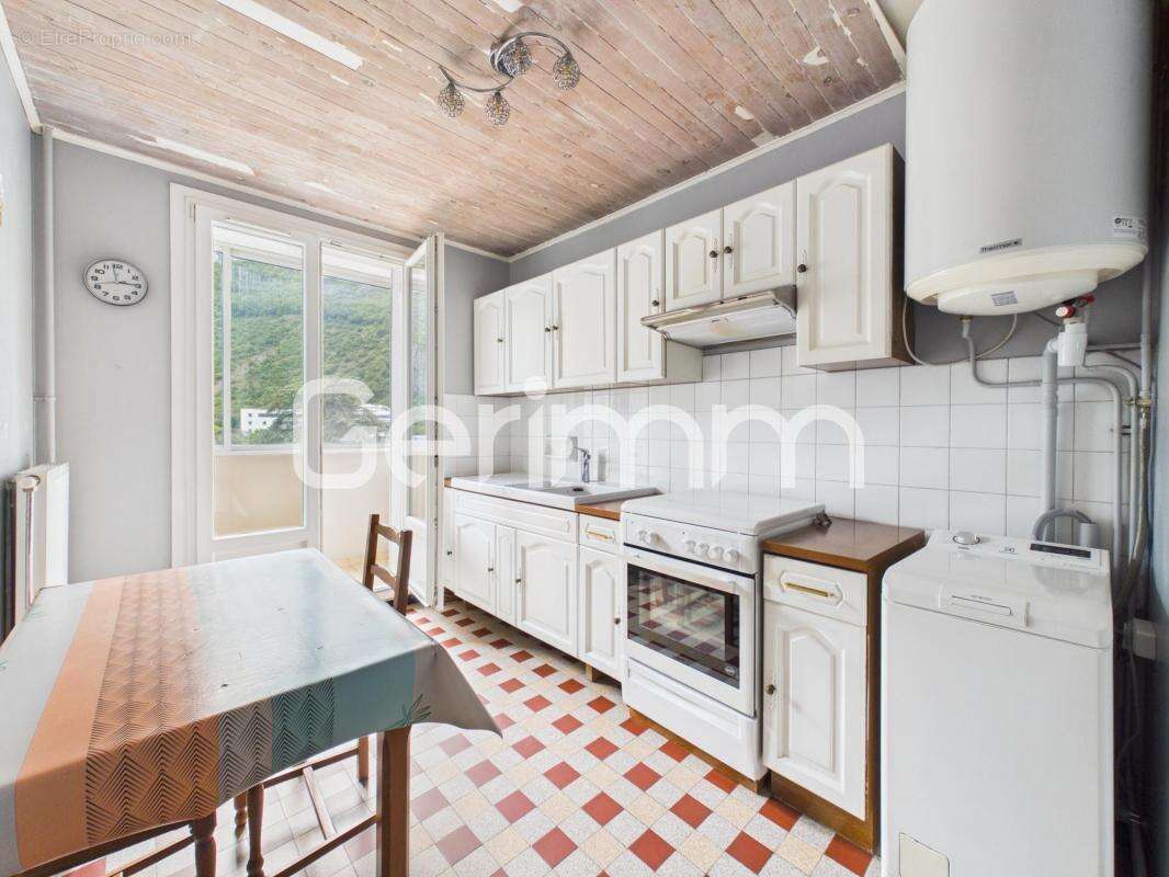 Appartement à SASSENAGE