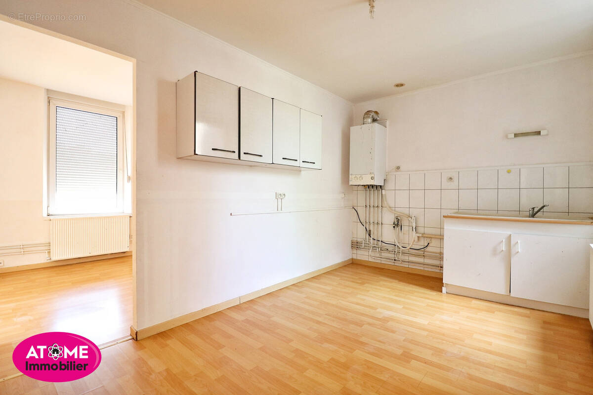 Appartement à AUBOUE
