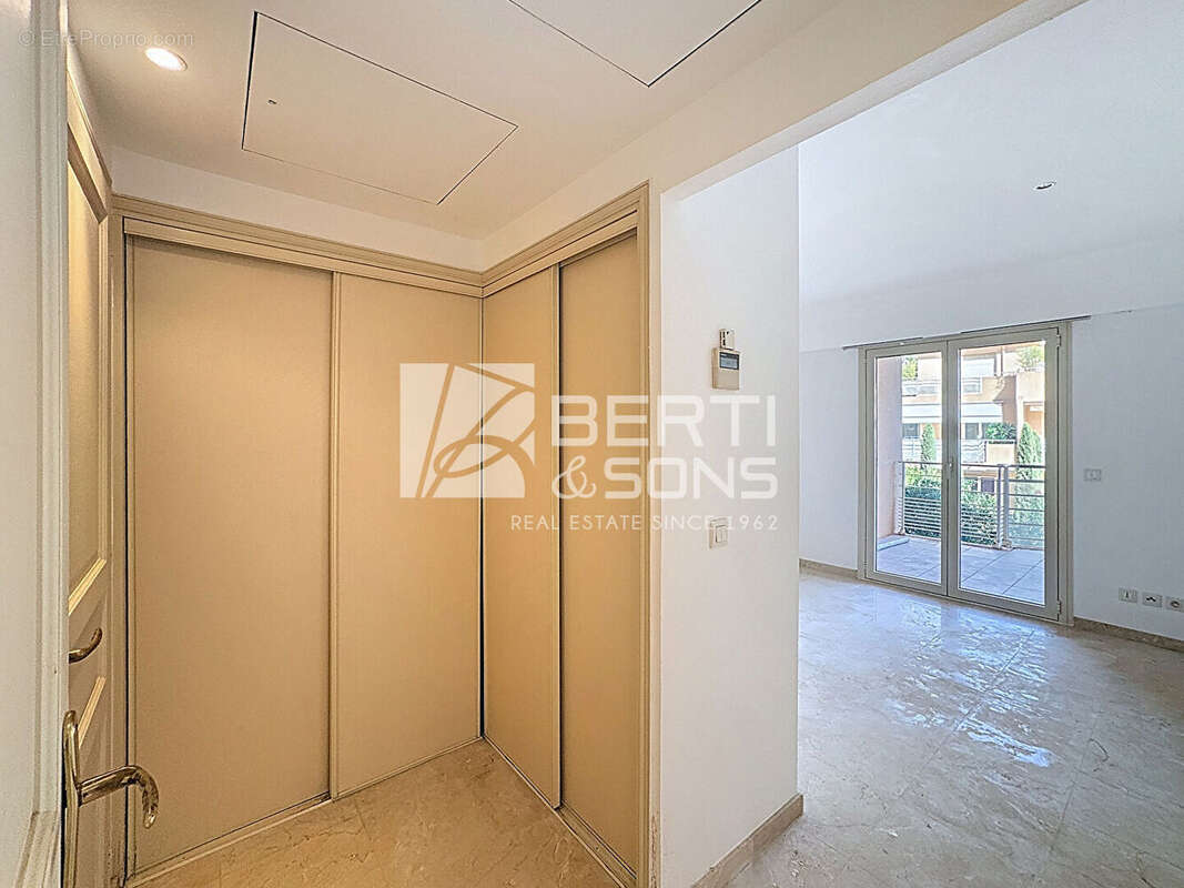 Appartement à THEOULE-SUR-MER