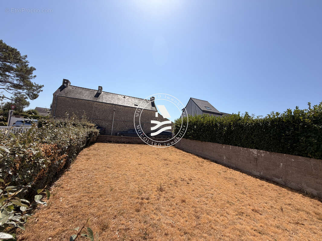 Maison de charme à rénover au coeur du bourg de Saint-Philibert - photo 3