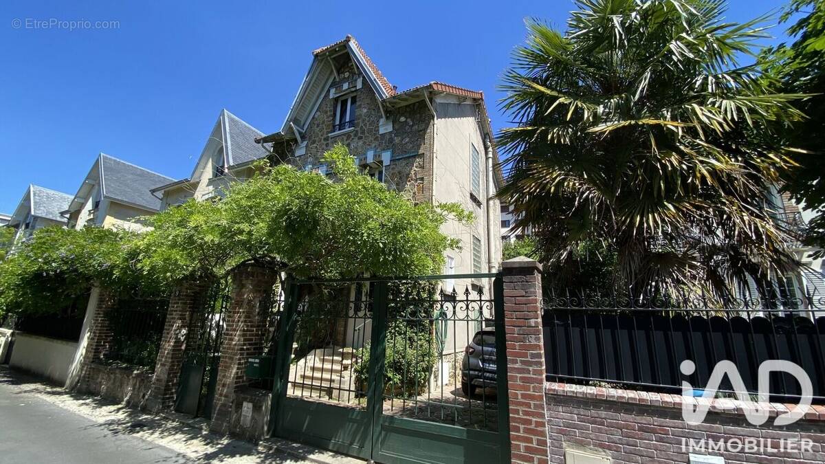 Photo 1 - Maison à BOIS-COLOMBES