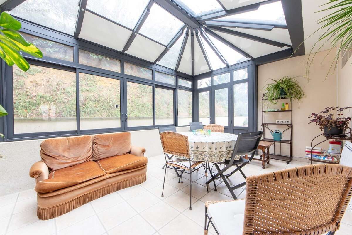 Maison à LE PLESSIS-ROBINSON