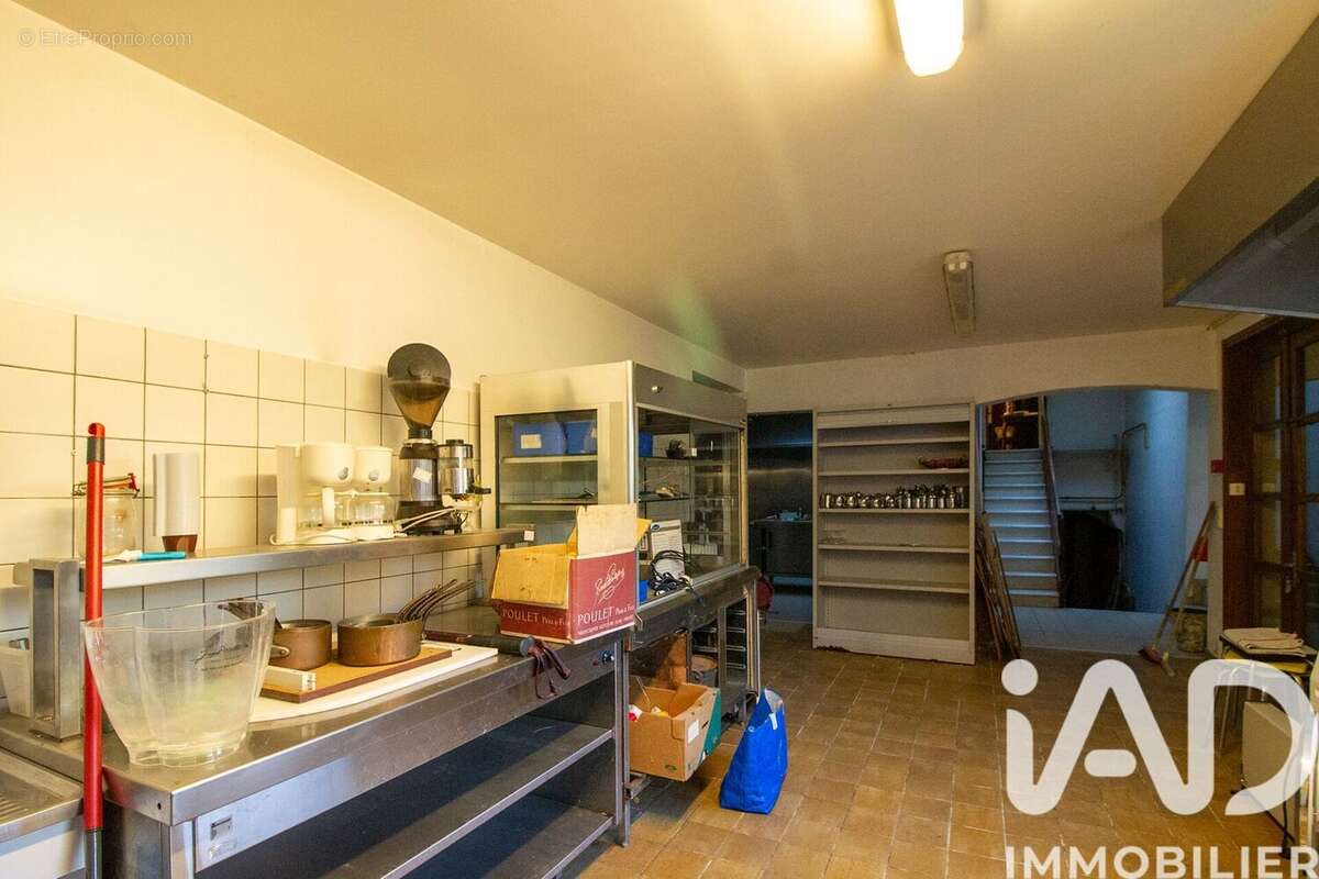Appartement 800 m² à Vertolaye  - photo 9