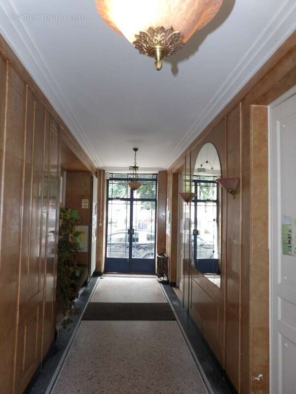 Appartement à NERIS-LES-BAINS