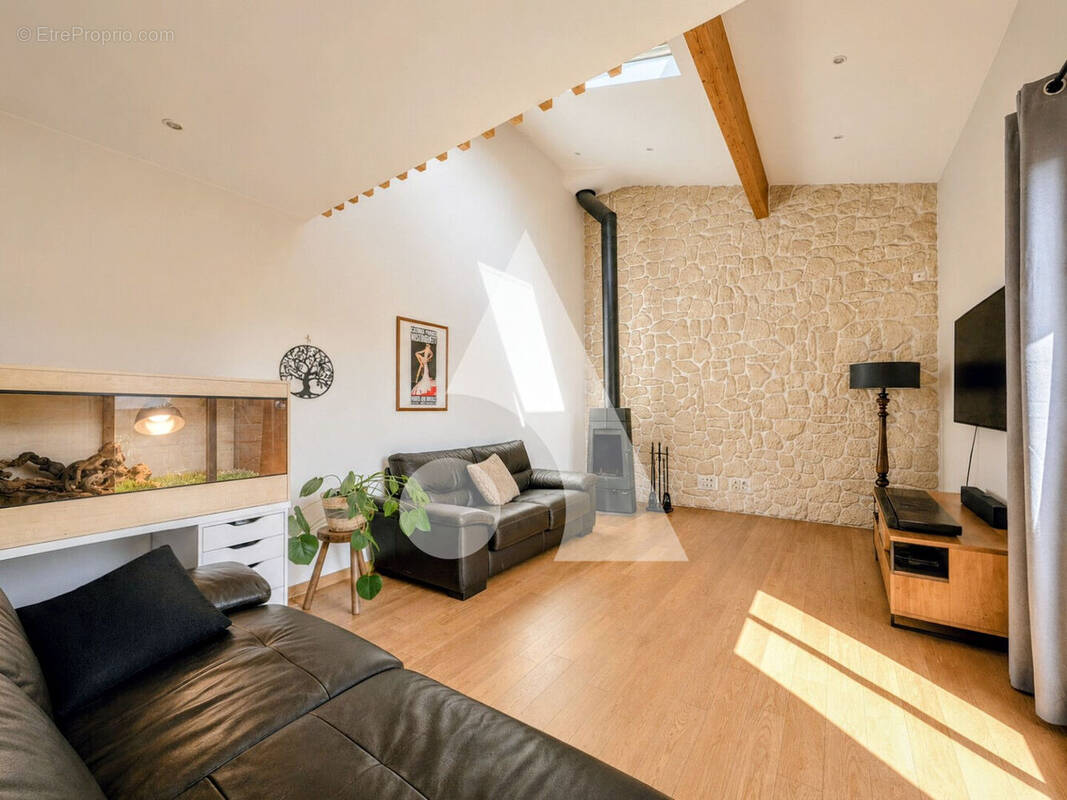 Maison à MONTIGNY-LES-CORMEILLES