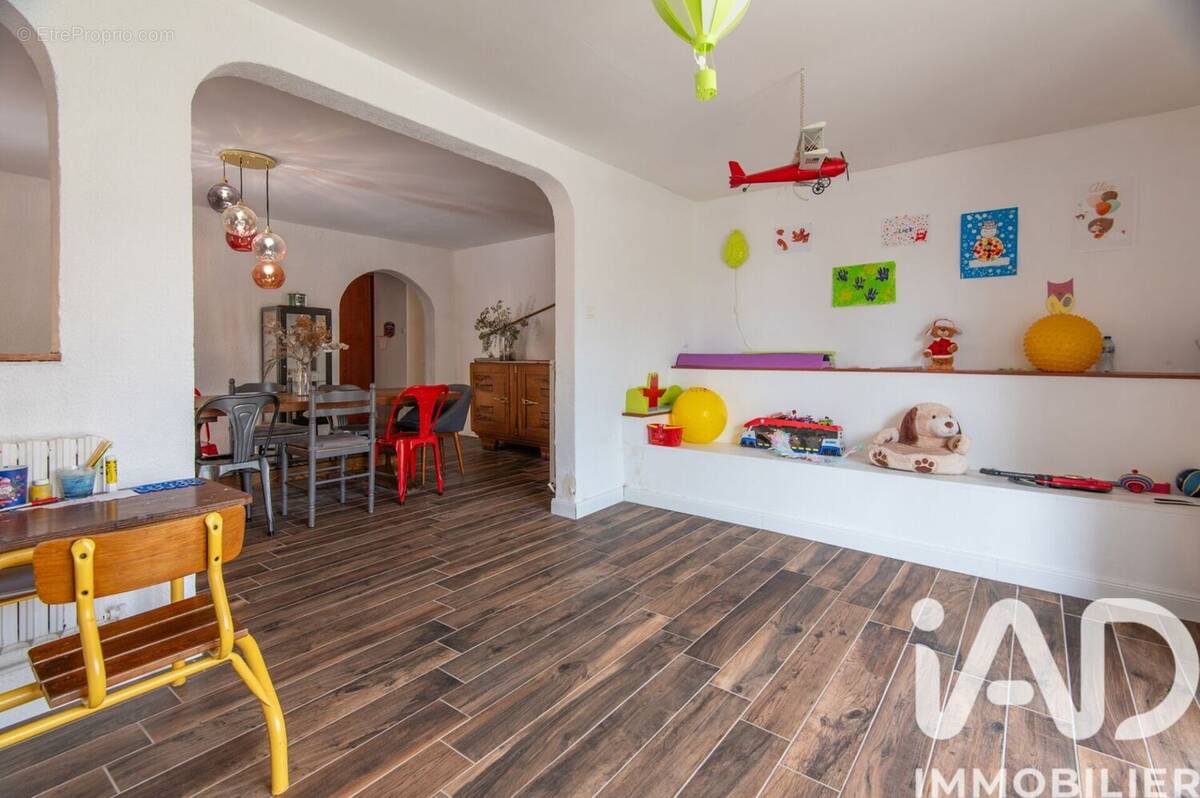 Photo 1 - Maison à CHAILLY-LES-ENNERY