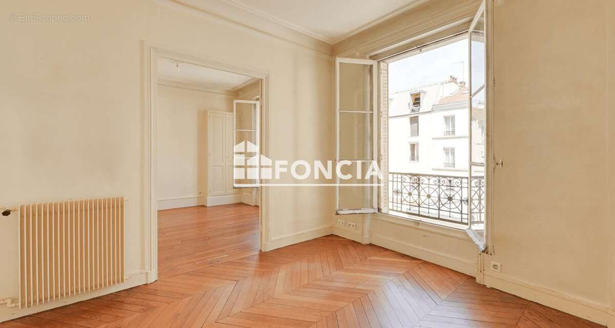 Appartement 3 pièces Métro L1 Place du Marché - photo 2