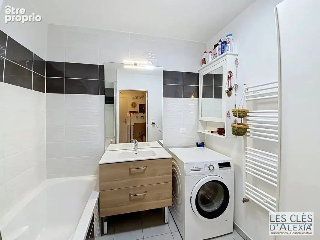 T4 avec balcon et garage double - Lyon 7 - Boulevard Yves Farge - photo 15