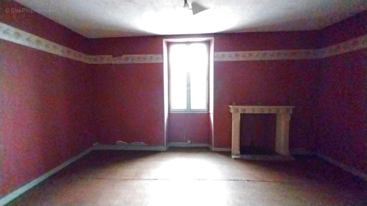 Maison à SAINT-MARTIN-DE-RIBERAC