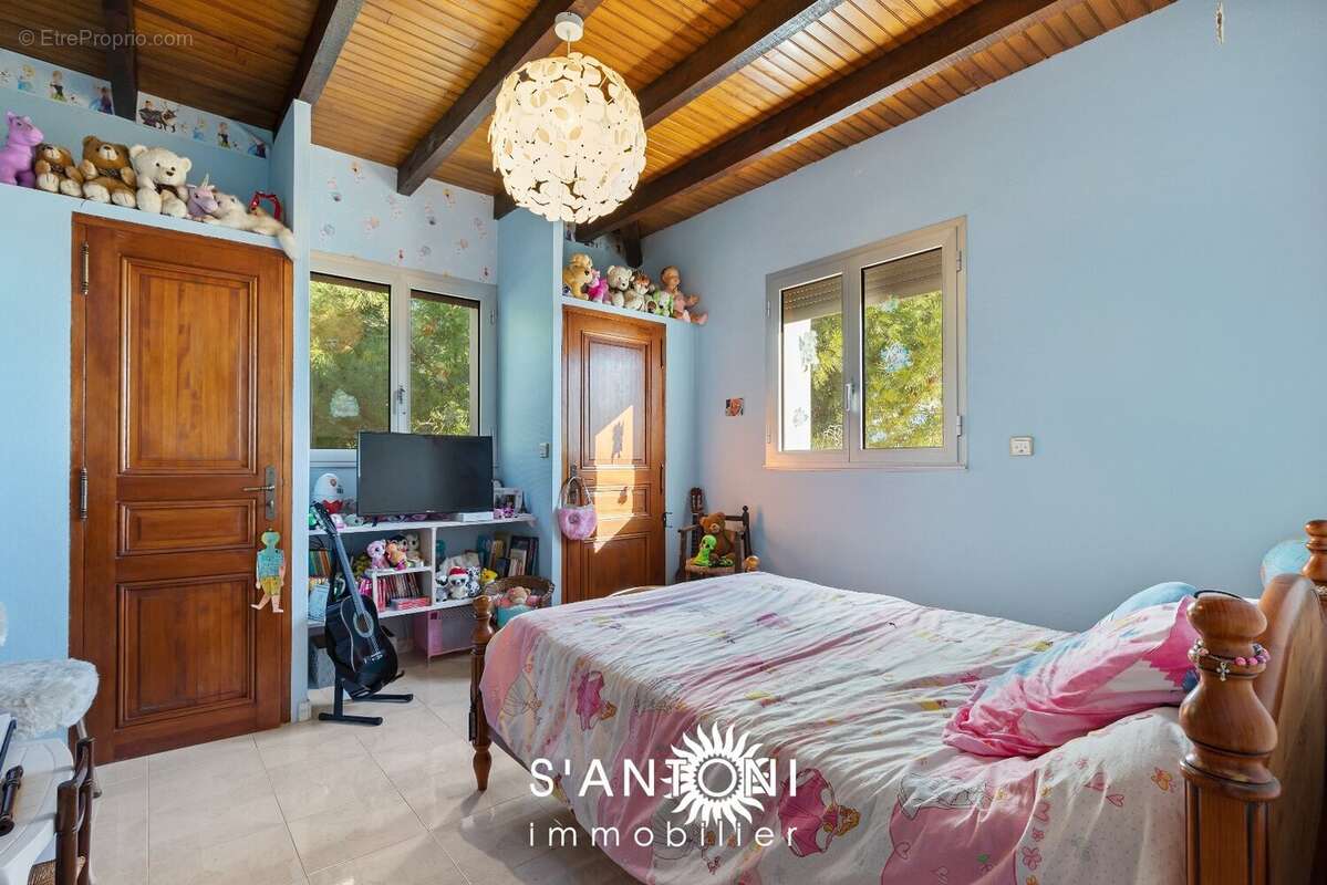 Maison à VILLENEUVE-LES-BEZIERS