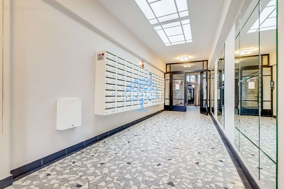 Appartement à PARIS-20E