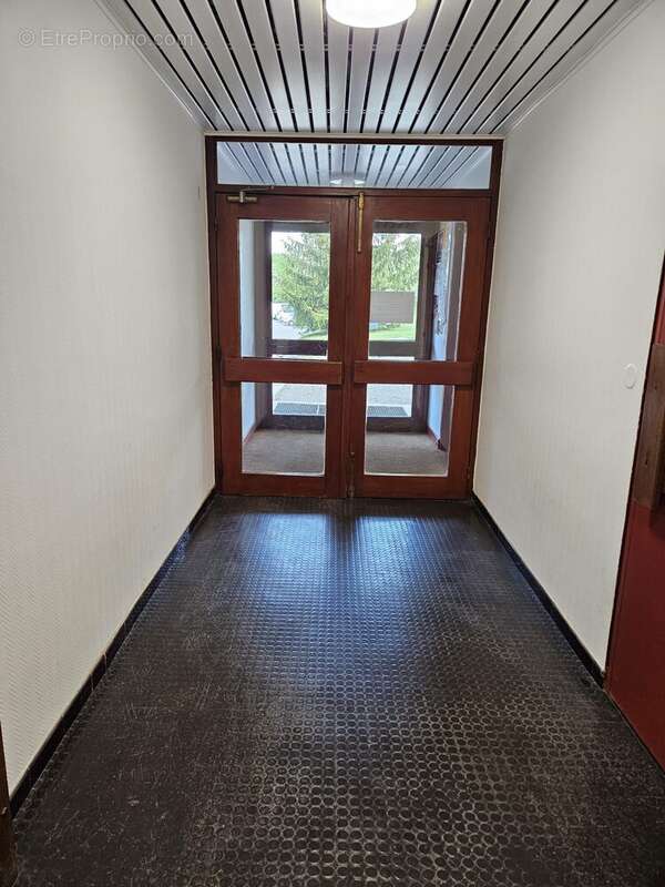 Hall d'entrée intérieur - Appartement à MONTCLAR