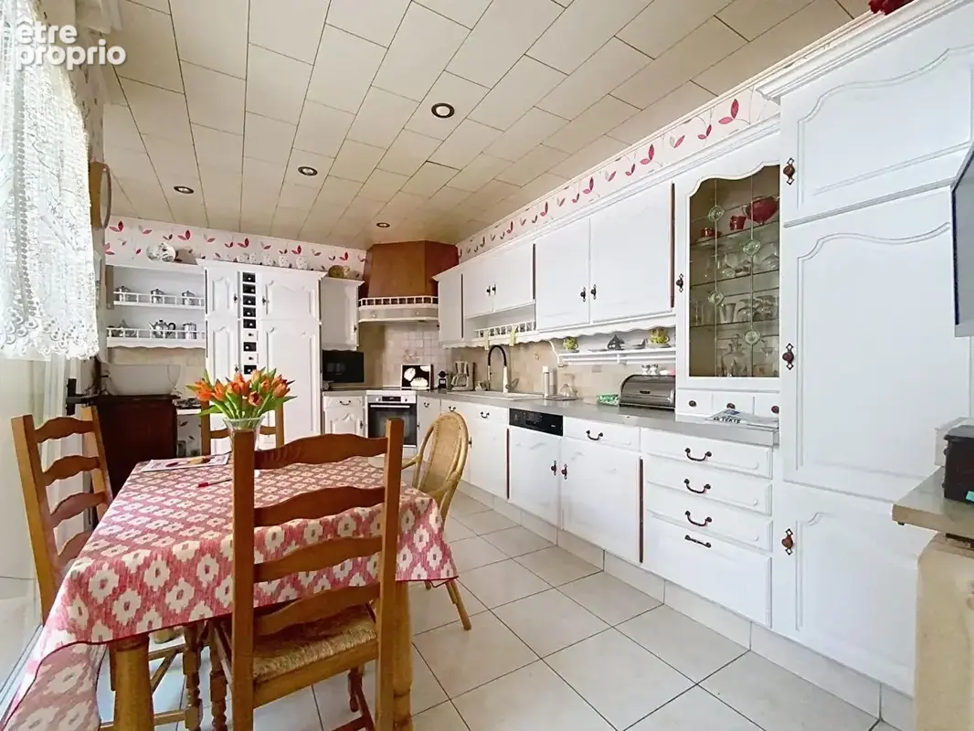 Large maison ancienne avec hangar de 240m² - photo 13