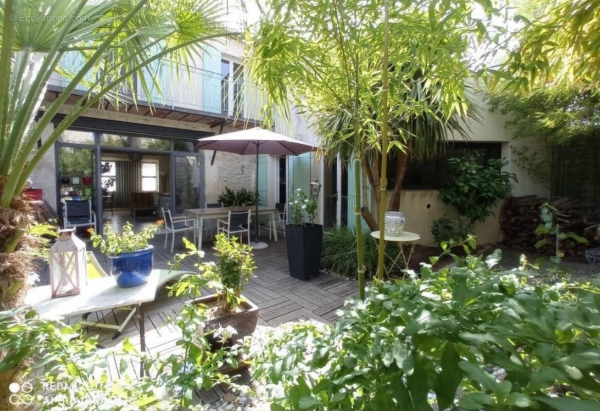 Maison à SAINT-LAURENT-D&#039;AIGOUZE