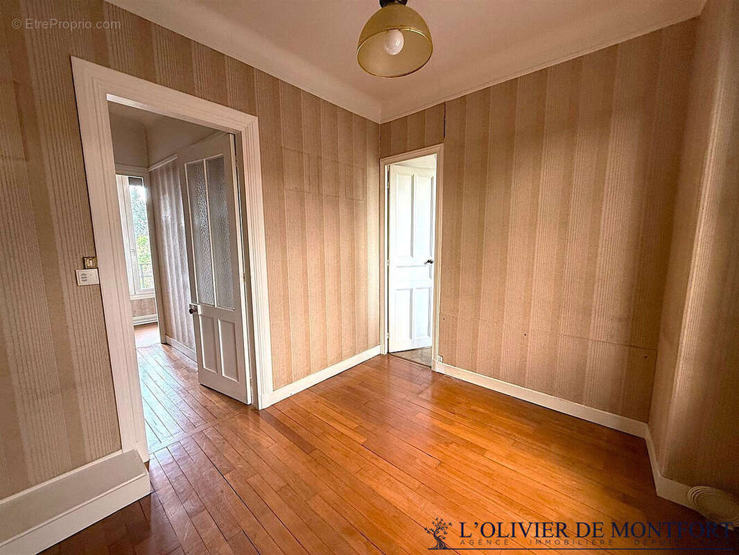 Maison à MONTFORT-L'AMAURY