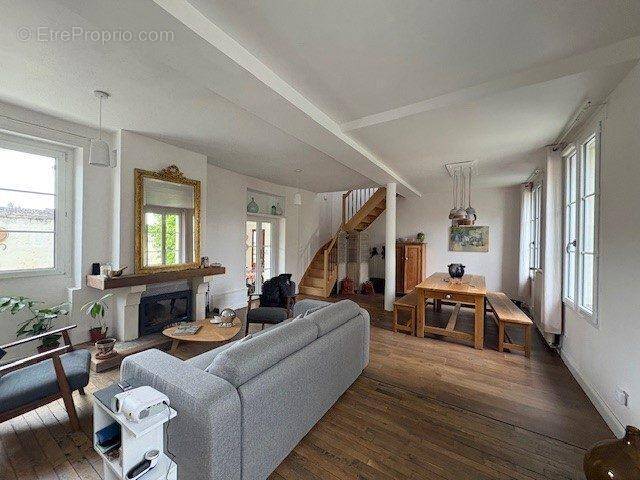 Maison à CHOUZE-SUR-LOIRE