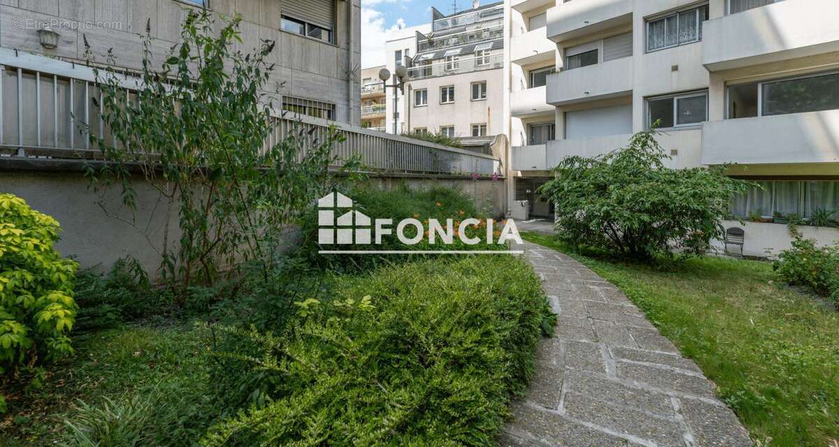 Appartement à PARIS-19E