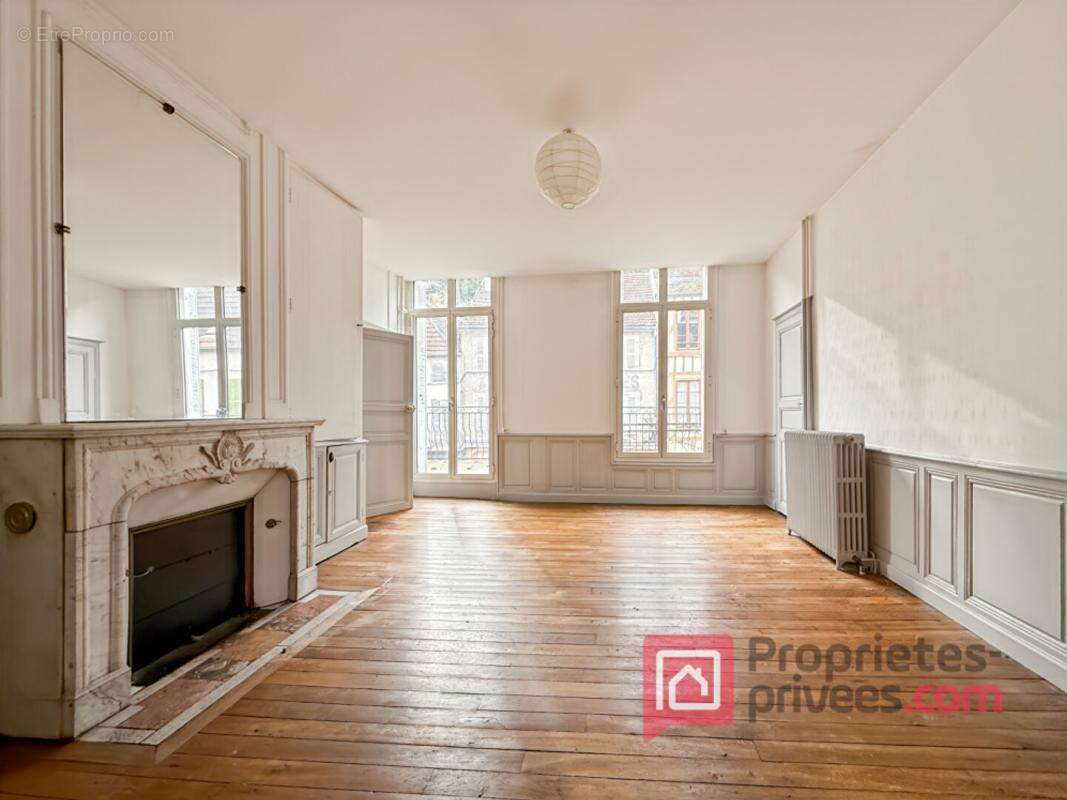 Appartement à BAR-SUR-SEINE