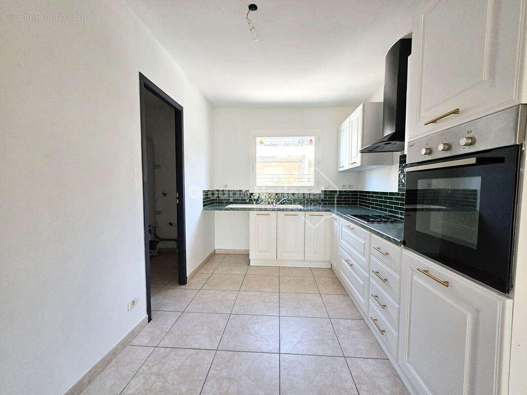 À vendre Maison 3 pièces à Saint Chamas - Rare sur le marché ! - photo 13