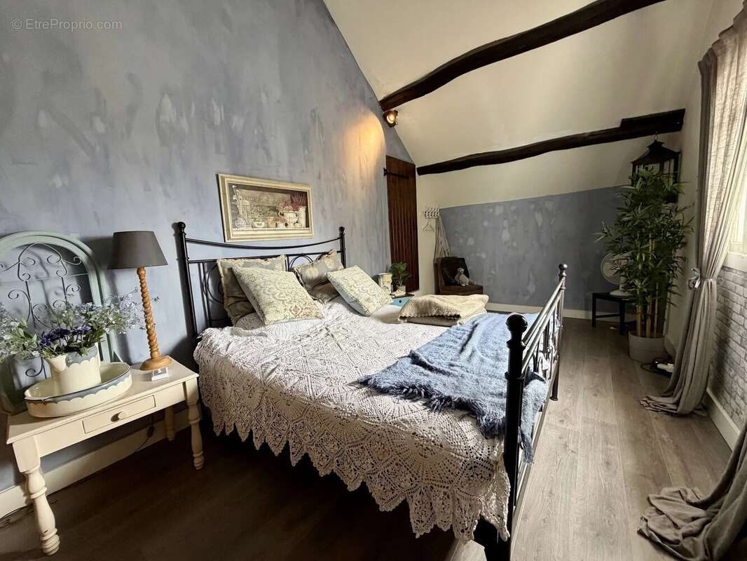 Maison à SAVIGNY-POIL-FOL