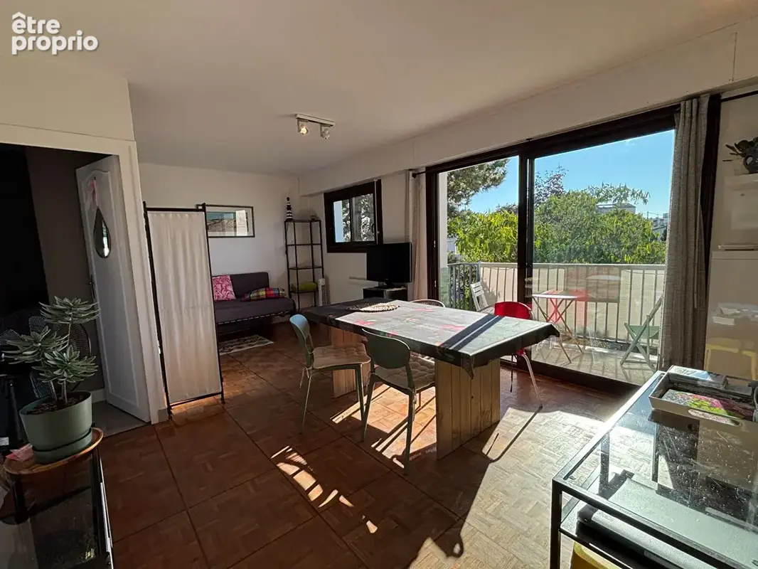 ROYAN - Pontaillac - T2 + garage - photo 2
