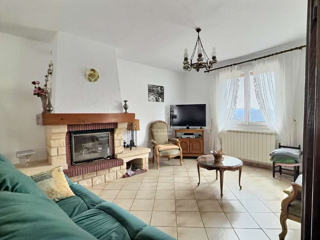 Maison à AVEZE