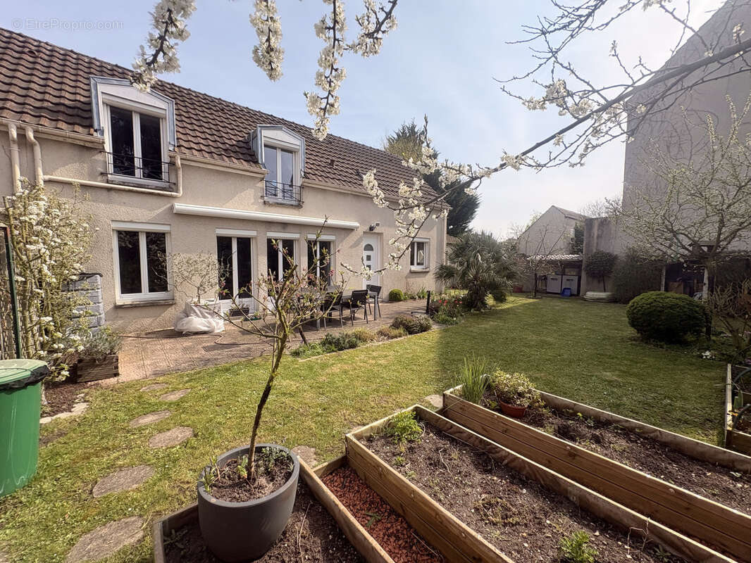 Maison à ERAGNY