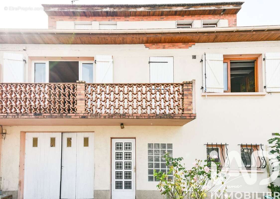 Photo 2 - Maison à LE BLANC-MESNIL