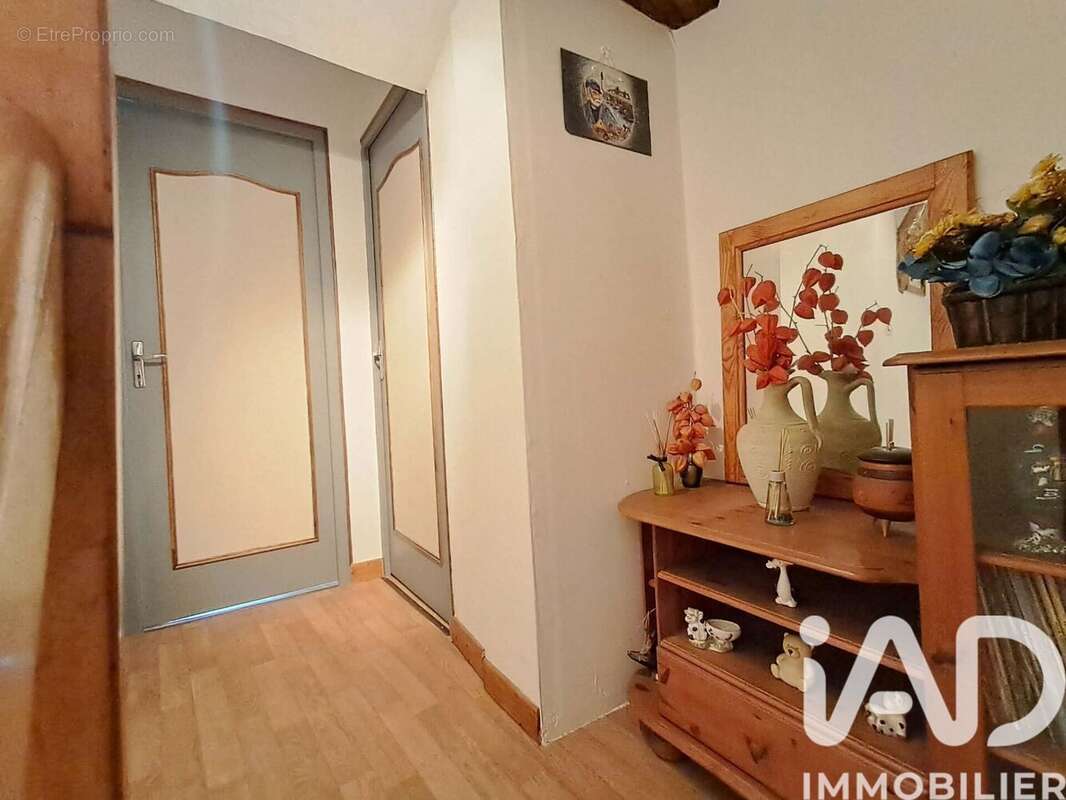 Photo 9 - Maison à LIGNY-LE-CHATEL